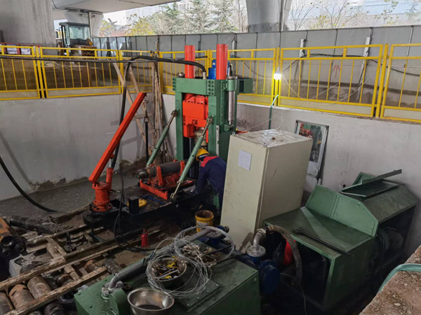 天井鉆機施工優點:安全、快速、成井質量好