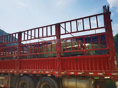 二手反井鉆機收購現(xiàn)場