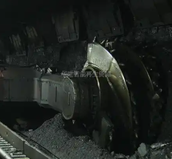 采煤機檢修過程中的注意事項